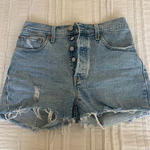 Levi shorts